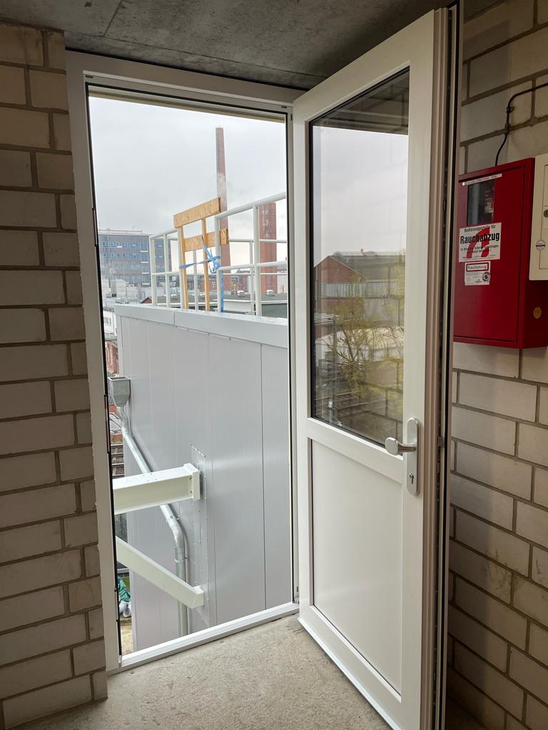 Firmengebäude Hanau – Innovative Fensterlösungen für Heraeus 4 PHOTO 2023 04 17 11 15 03